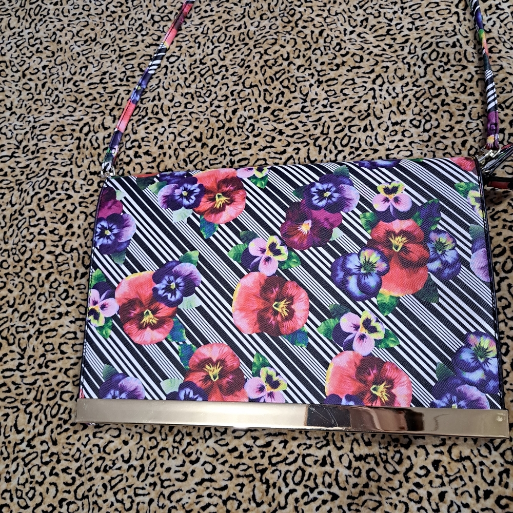 💥3/$25💥 NWOT ALDO FLORAL + STRIPED ENVELOPE CROSSBODY/CLUTCH